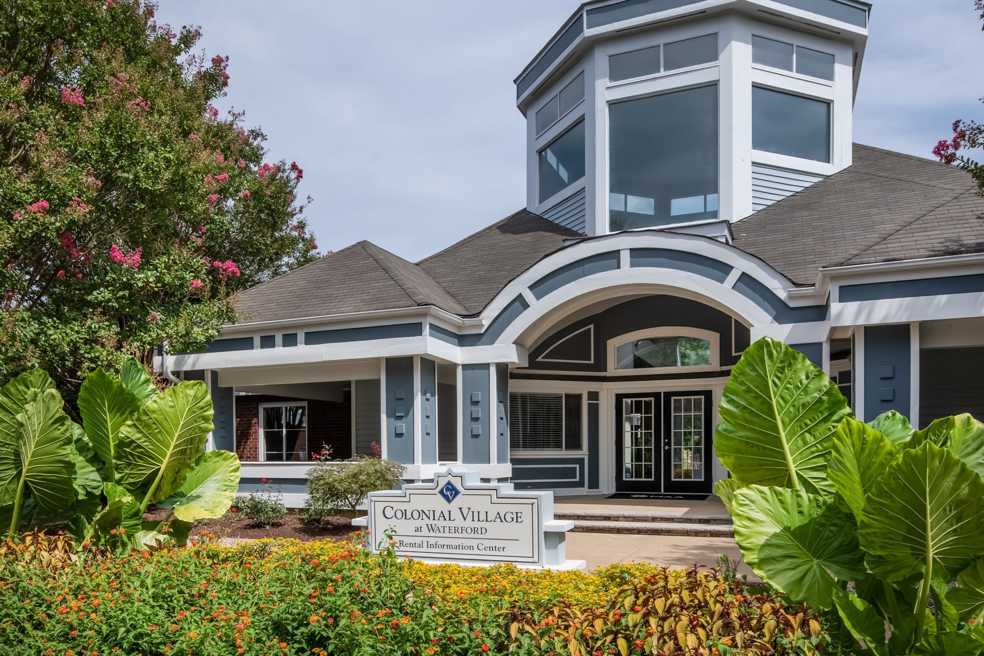 Colonial Village At Waterford Apartments, 2801 Pavilion Place